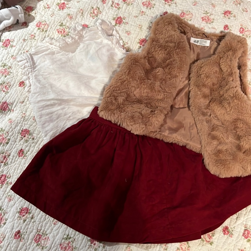 Toddler girl size 5/6 set, corduroy skirt, linen ruffle top, and faux fur vest
